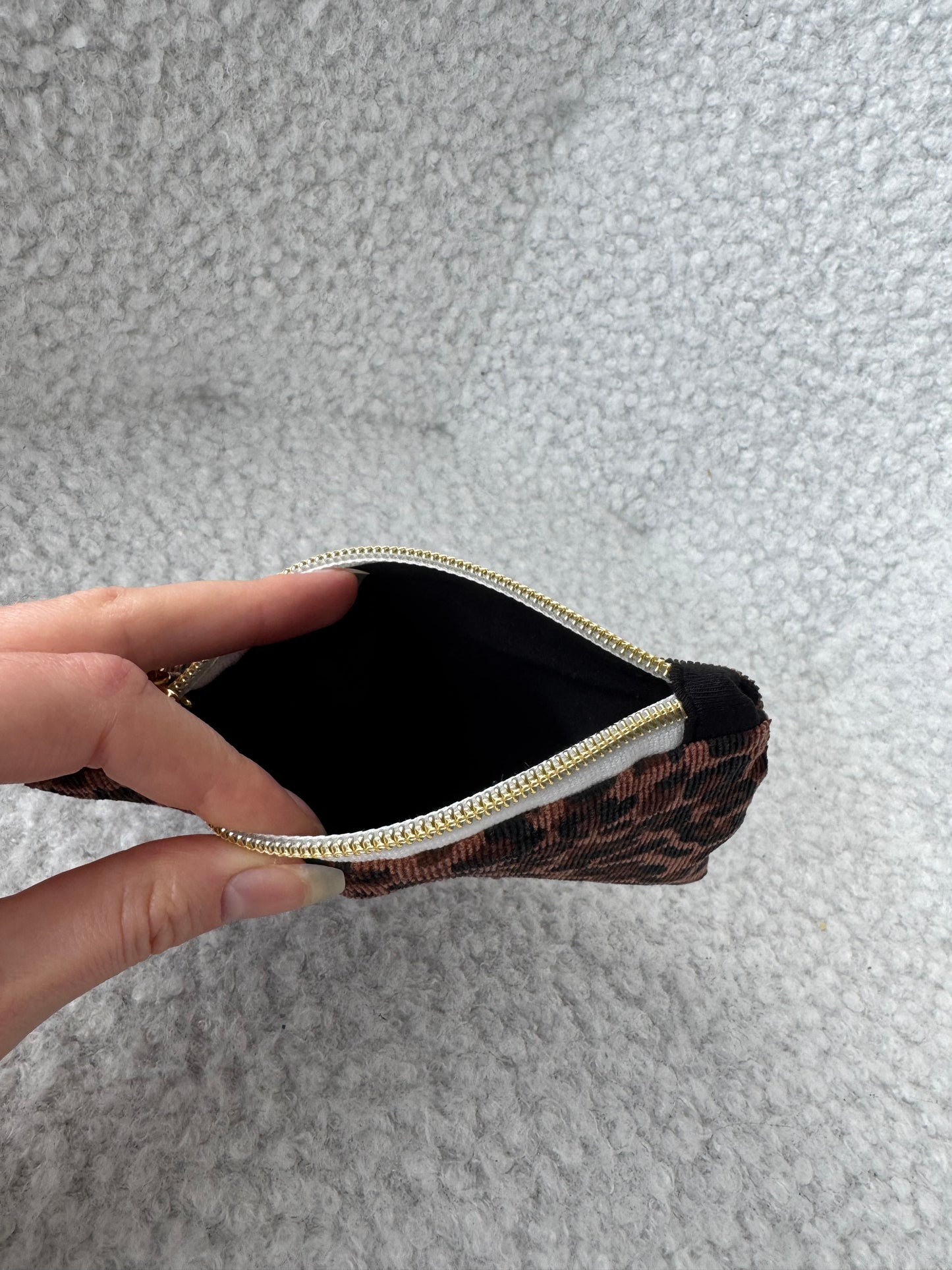 Porte monnaie / porte cartes en velours côtelé léopard