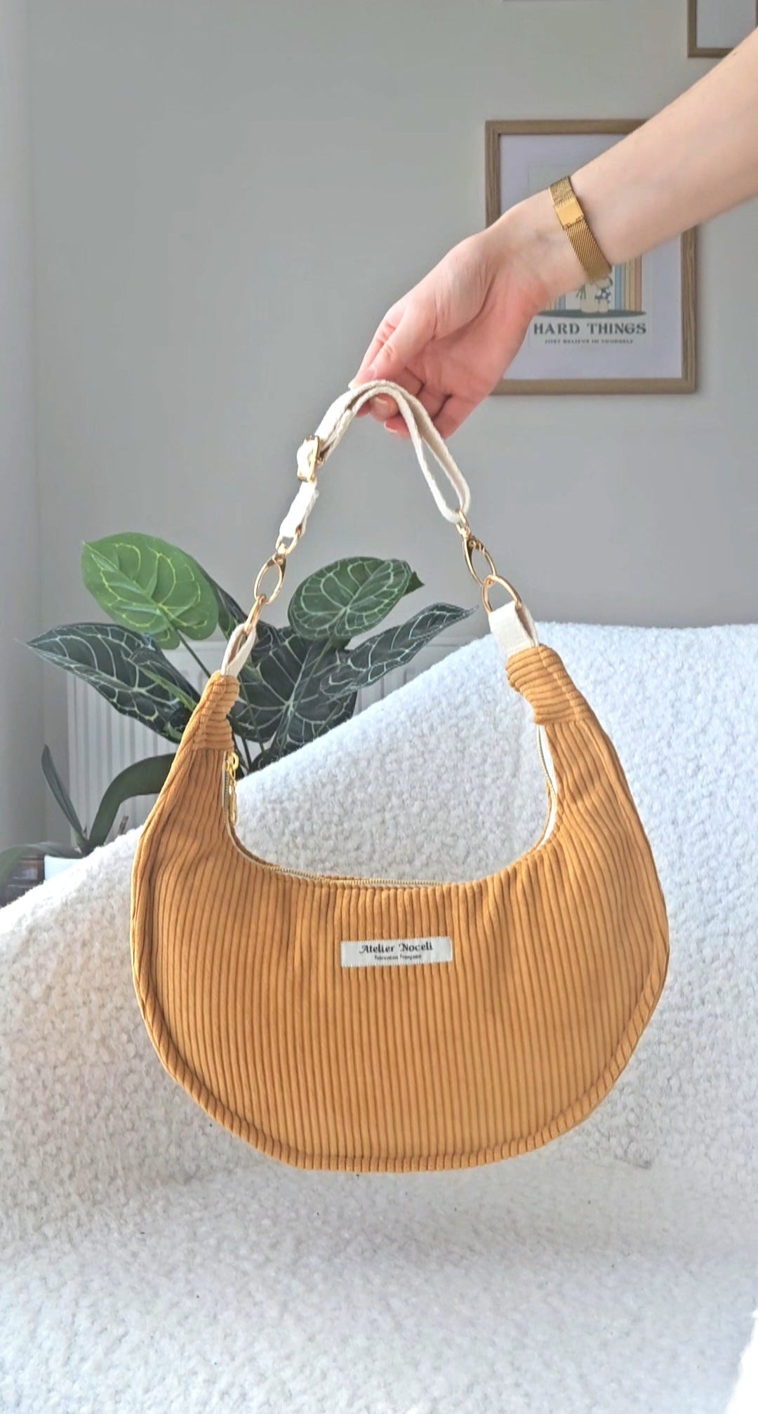 sac à main demi lune fait main jaune moutarde fait en france