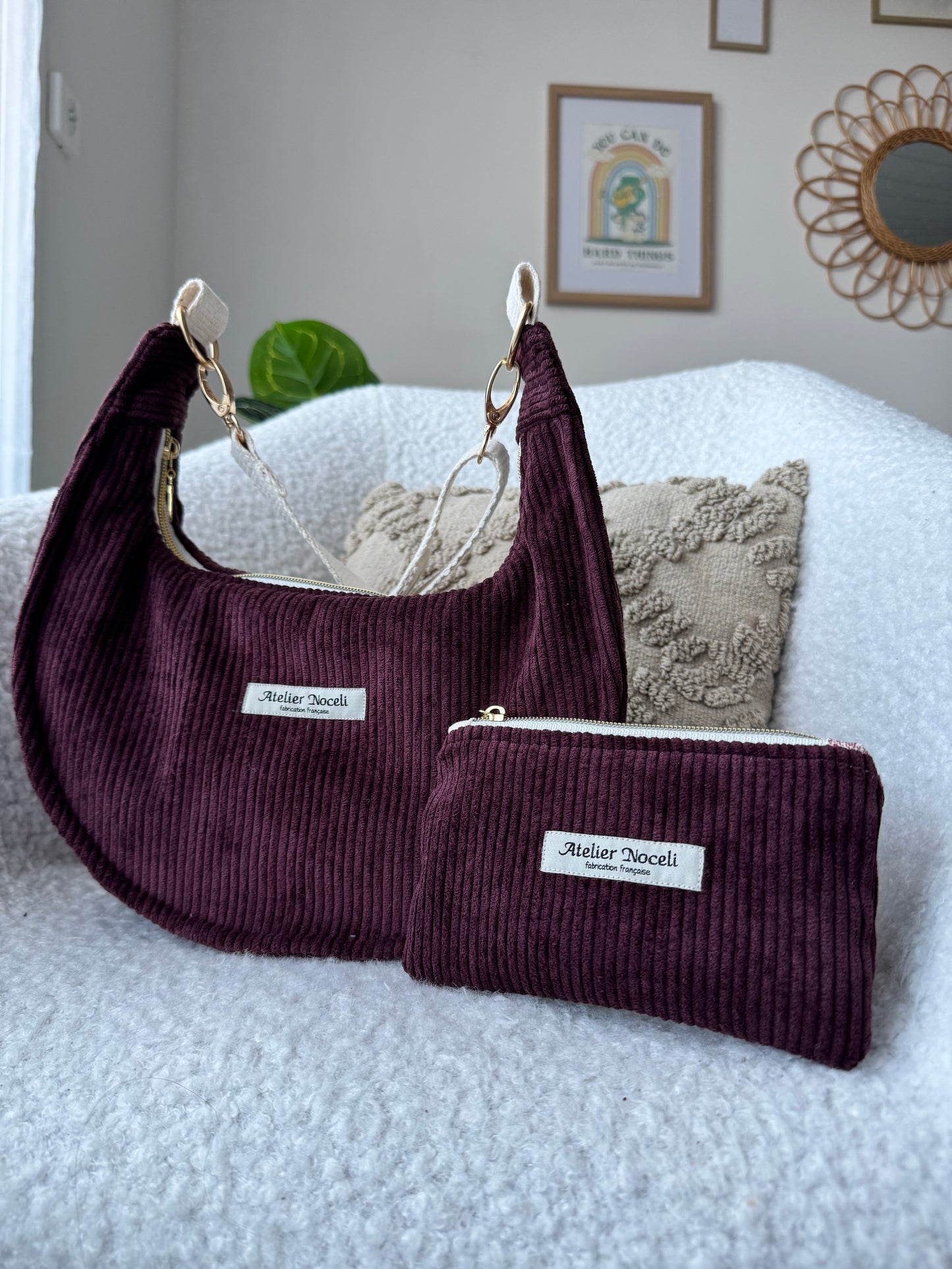 Sac demi-lune AURORE velours côtelé prune
