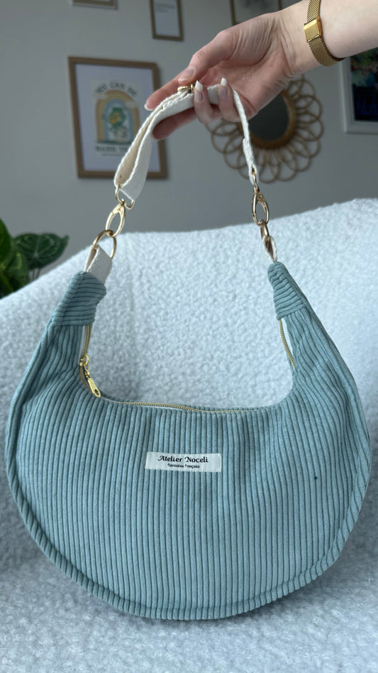 Sac à main demi-lune AURORE velours côtelé bleu ciel