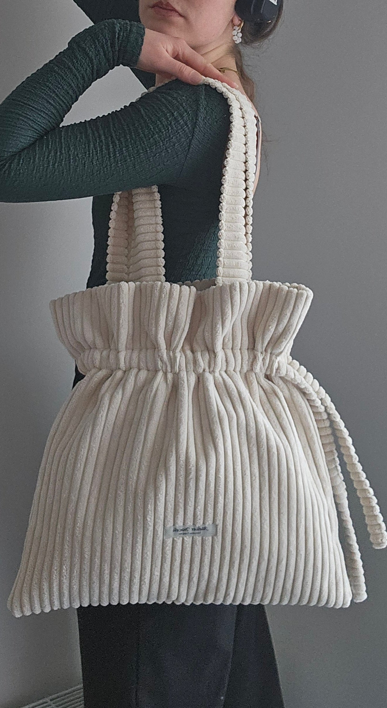 sac tote bag en velours cotelé beige resserable fait main en france tendance