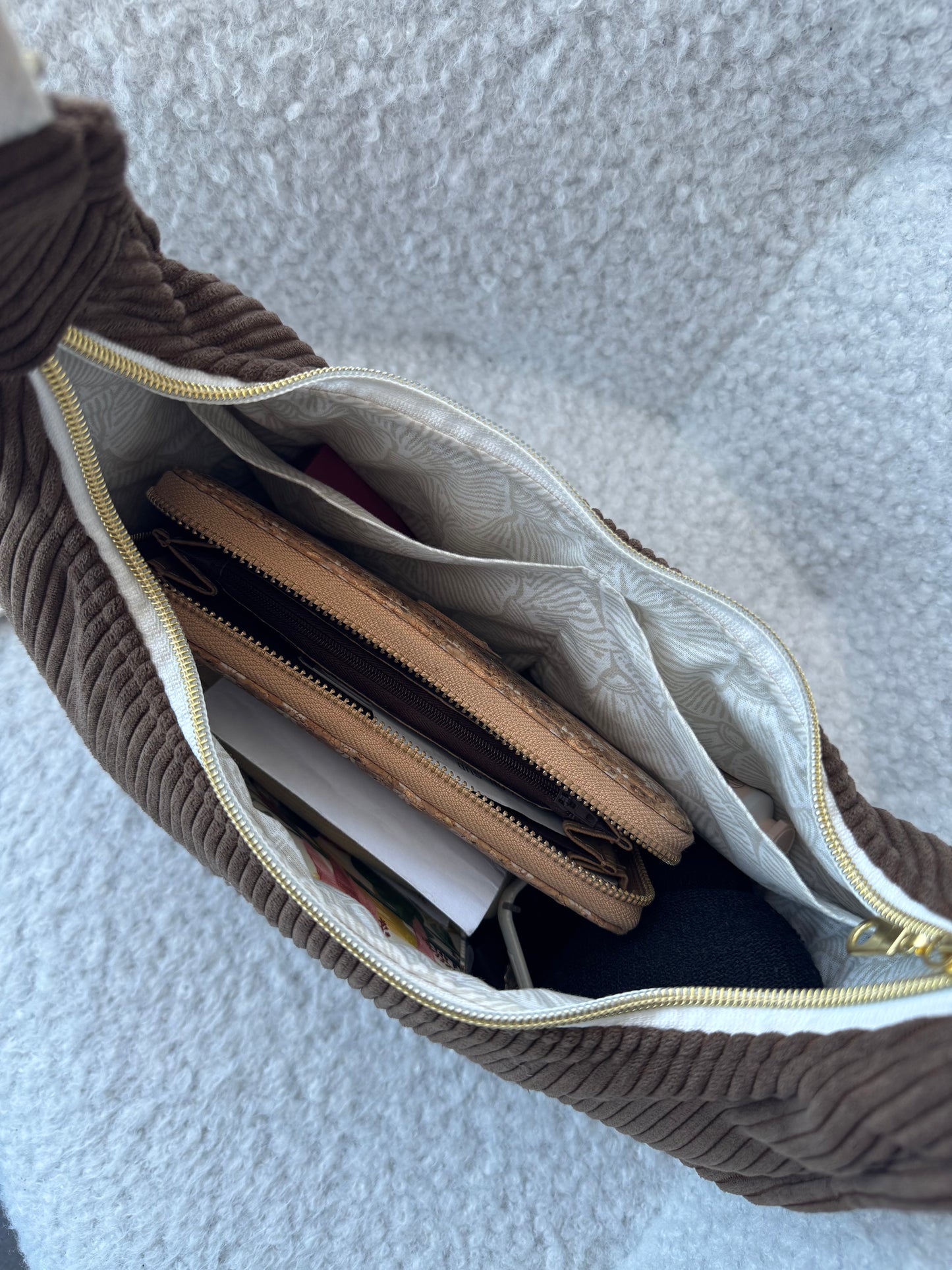 sac demi lune velours marron tendance personnalisable tendance pinterest