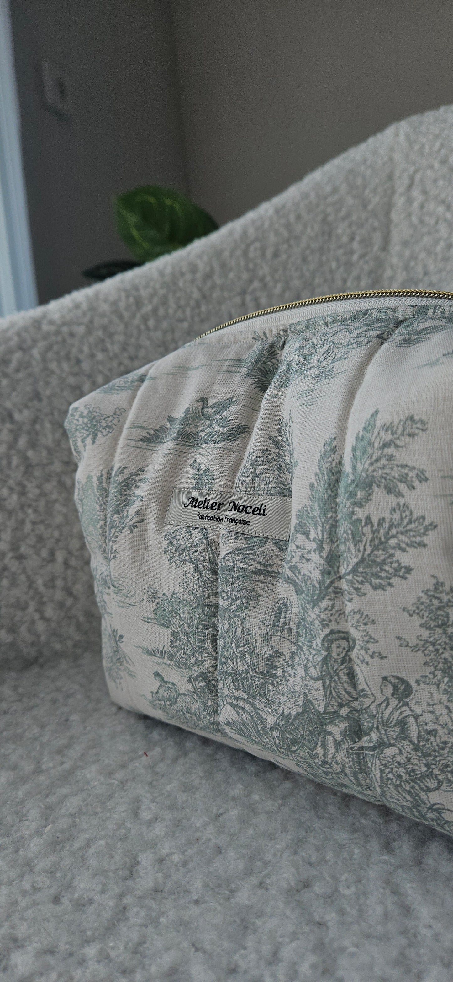 Trousse de toilette LIA motif toile de jouy vert