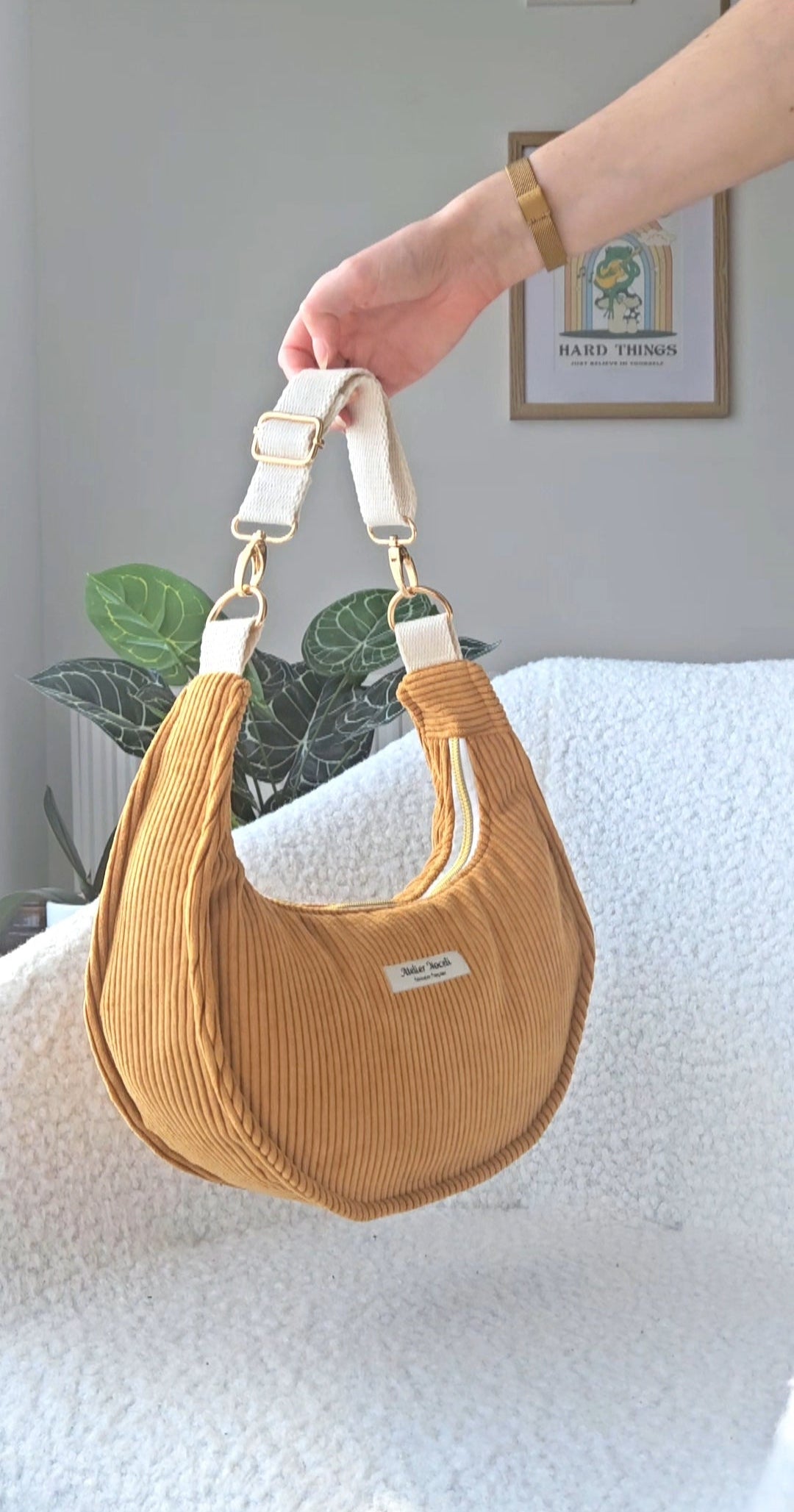 sac à main demi lune fait main jaune moutarde fait en france