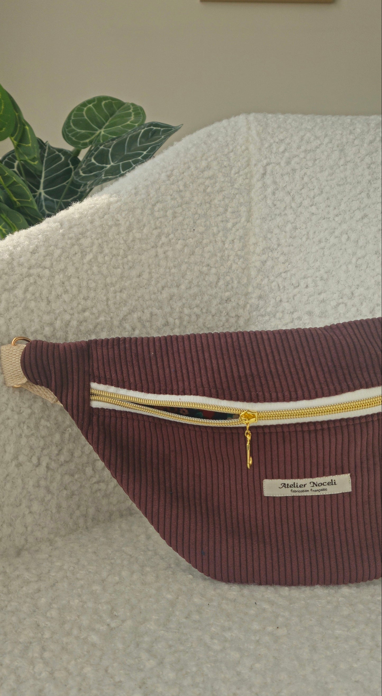 sac banane fait main en france en velours coteléviolet prune tendance