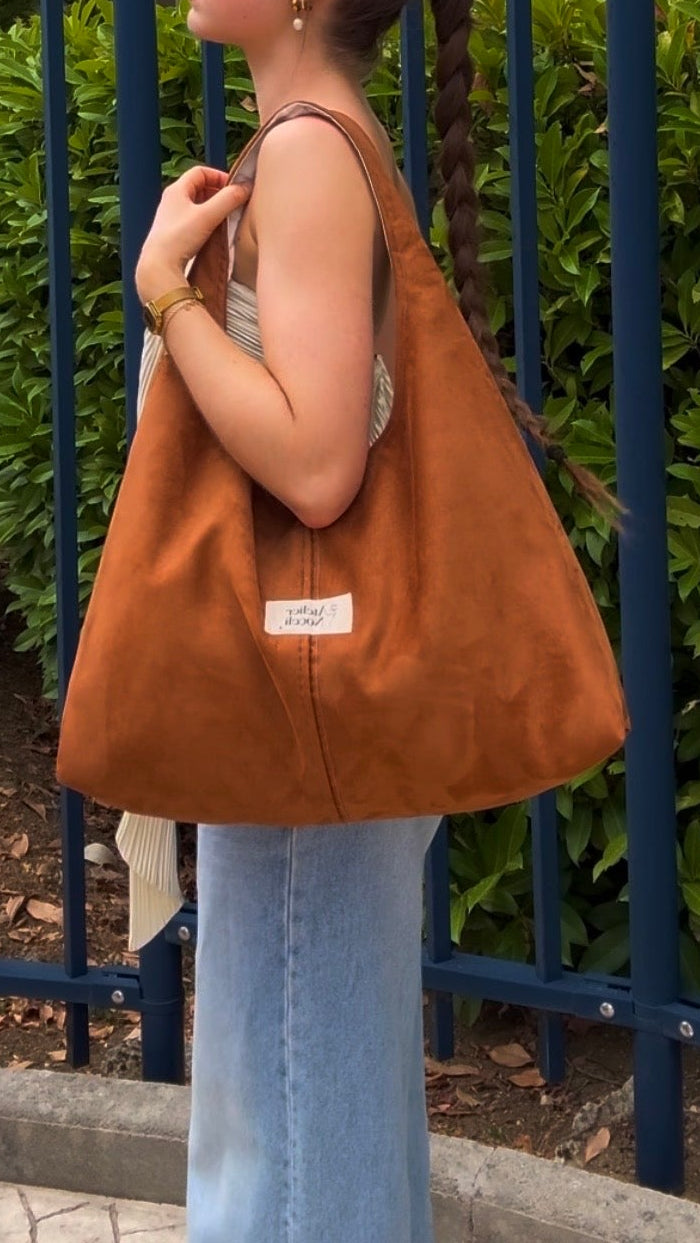 sac cabas fourre tout fait main en france sac rentree sac pinterest sac suedine camel