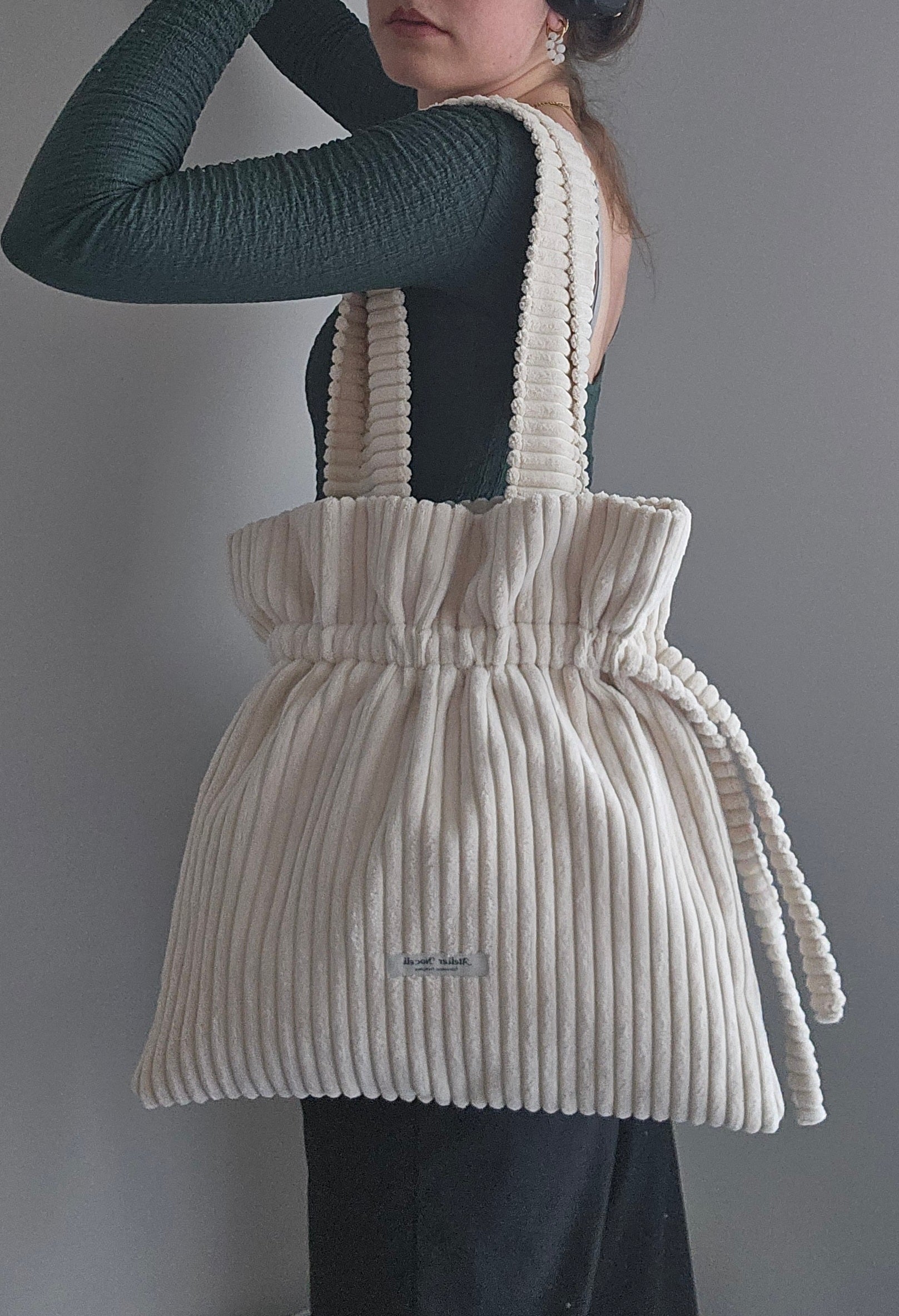 sac tote bag en velours cotelé beige resserable fait main en france tendance