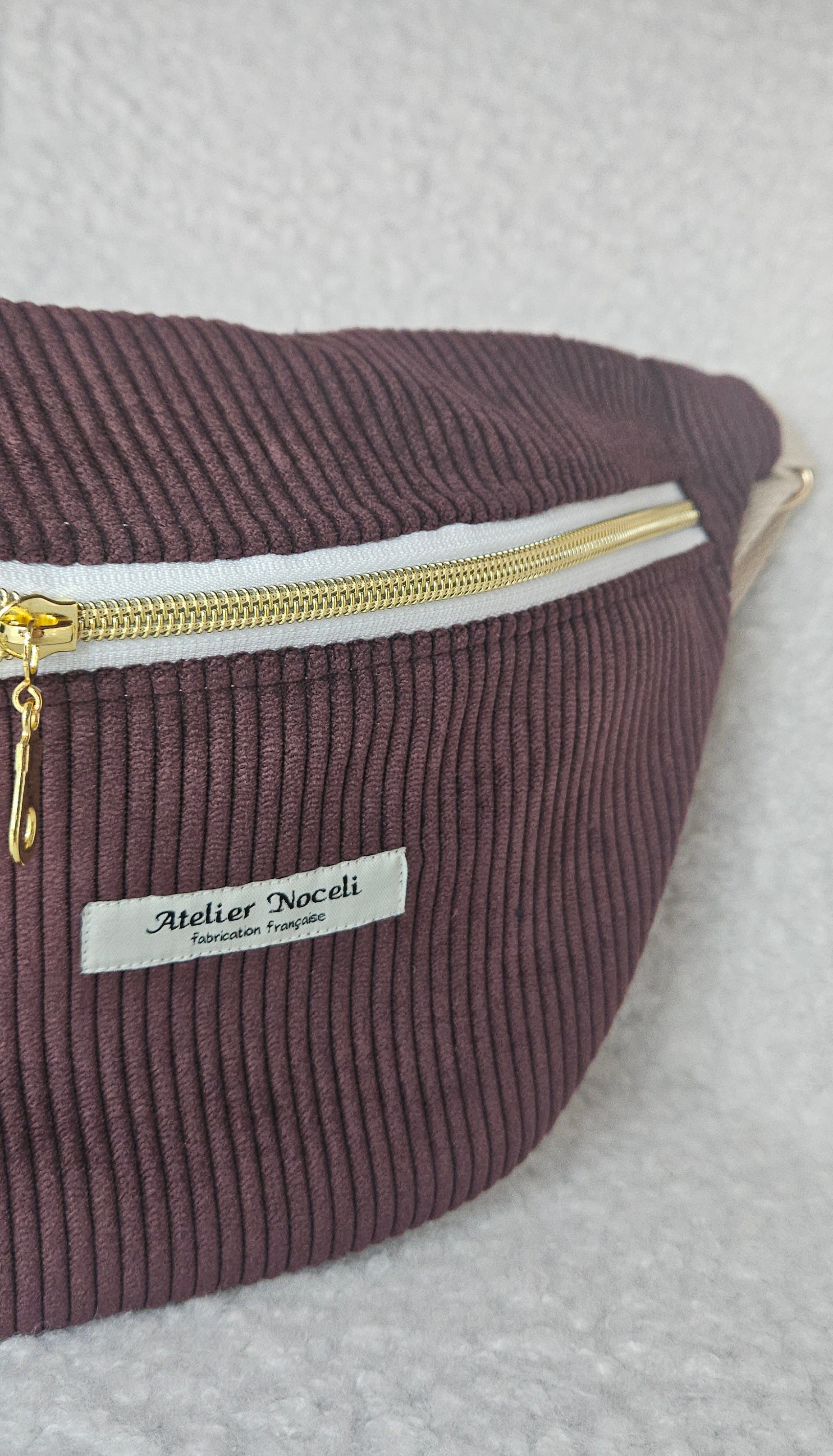 sac banane fait main en france en velours coteléviolet prune tendance