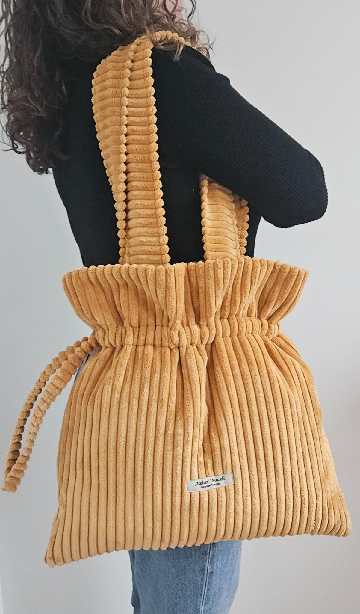sac tote bag cabas en velours cotelé jaune, resserrable, tendance, fait main en france