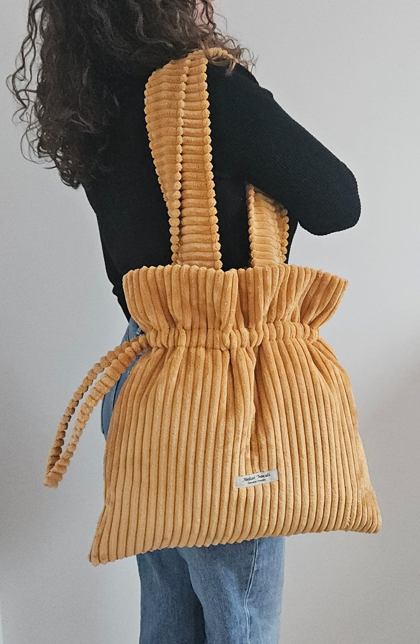 sac tote bag cabas en velours cotelé jaune, resserrable, tendance, fait main en france