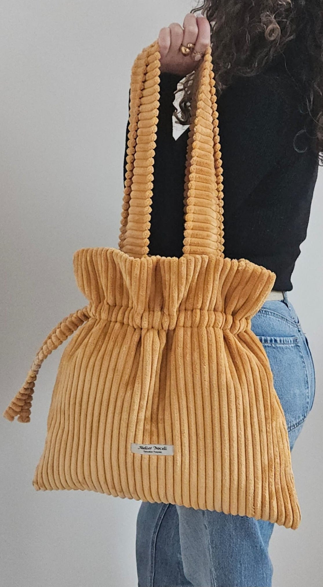 sac tote bag cabas en velours cotelé jaune, resserrable, tendance, fait main en france
