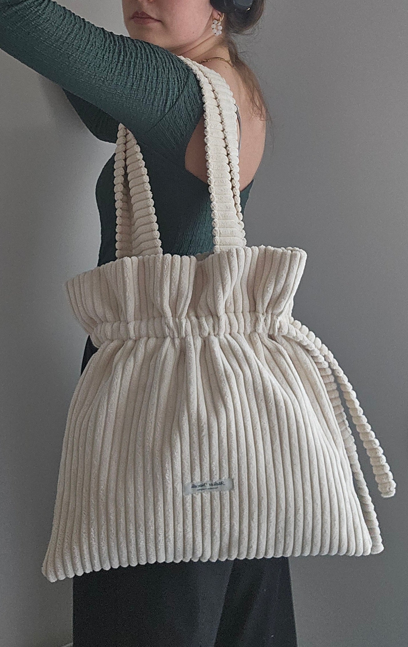 sac tote bag en velours cotelé beige resserable fait main en france tendance