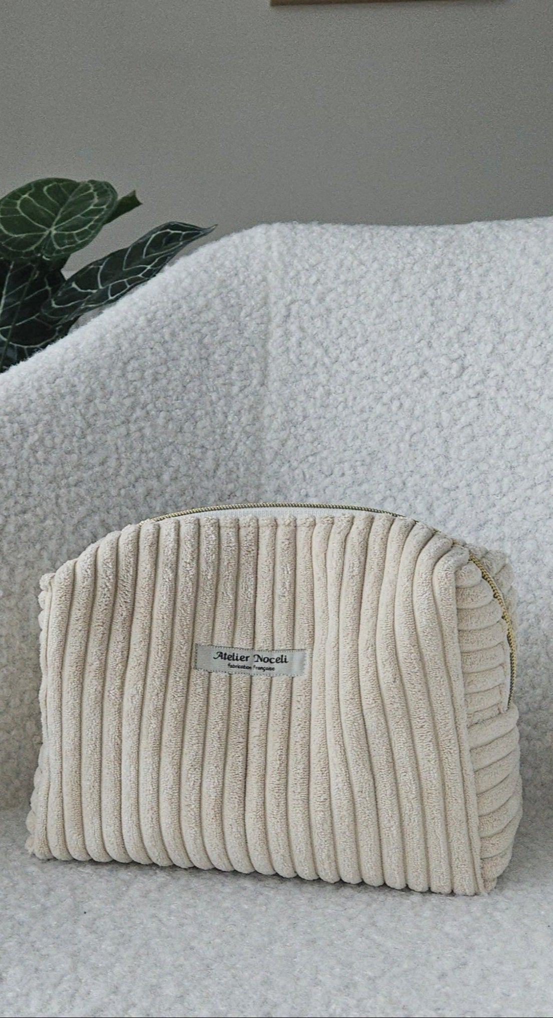 trousse de toilette en velours cotelé beige fait main en france