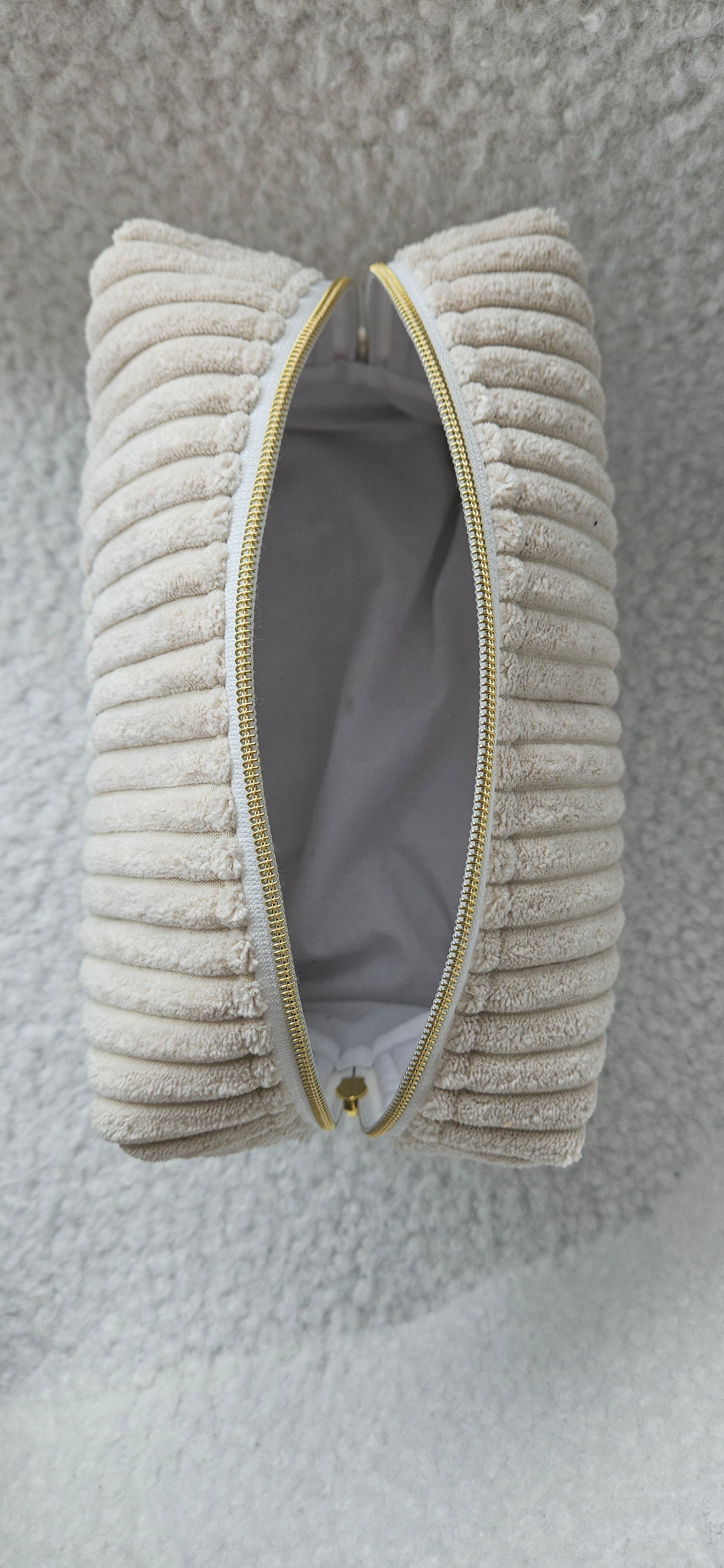 trousse de toilette en velours cotelé beige fait main en france